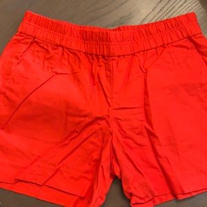 J Crew short size 8. In great condition